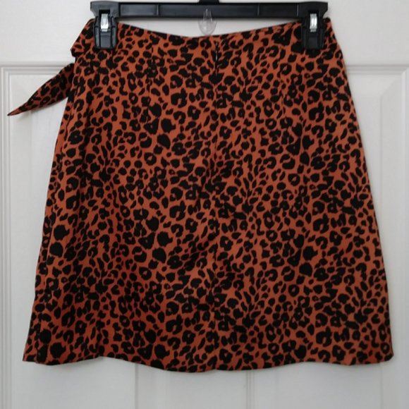 Gianni Bini Animal Print Wrap Skirt Size 2 - Picture 12 of 13